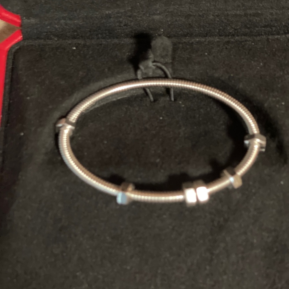 Ecrou de cartier white gold bracelet size 18